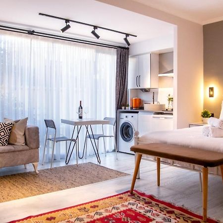Apartament Invigorating Studio Flat Near Kordon In Alsancak Izmir Zewnętrze zdjęcie